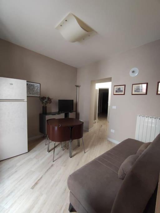 Ferienwohnung Dimora Tra Ciuchi E Poeti LʼAquila Exterior foto